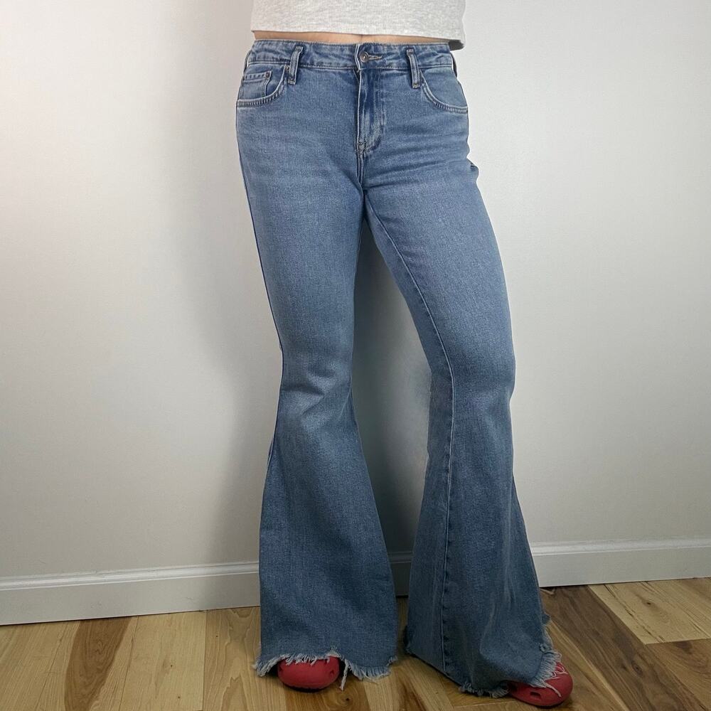 Free People We The Free Emre Low Rise Flare jeans size 30